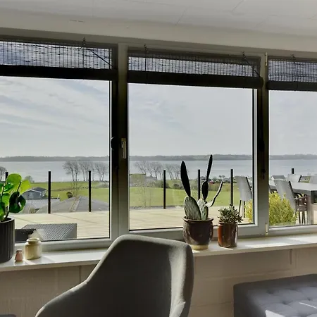 Karli - 330m To The Fjord By Interhome * 奥本罗